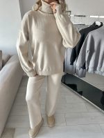 Изчистен дамски сет от плетиво MELEK в бежово - Image 5