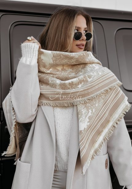 Зимен шал BRENDA в бяло и бежово