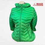 Олекотено дамско шушляково яке с качулка MARIETA в зелено - Image 2