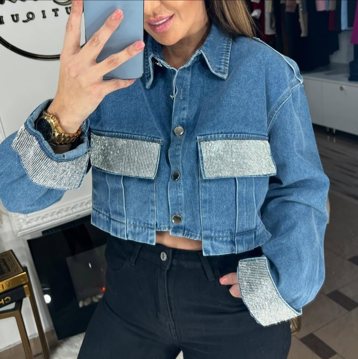 Дънково яке KARINA с ефектни ръкави и джобове с камъни в тъмносиньо - Image 1