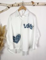 Дамска риза LOVE в бяло с дънков ефект - Image 3