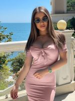 Рокля рипс LORETA в цвят пудра