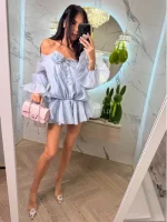 Рокля DESSI с ефектни връзки и розички в синьо